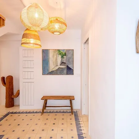 La Perla Del Pueblo - 4-Bed Retreat - Pool & Sea Views Almunecar