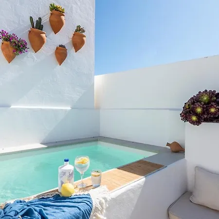 La Perla Del Pueblo - 4-bed Retreat - Pool & Sea Views * Almunecar