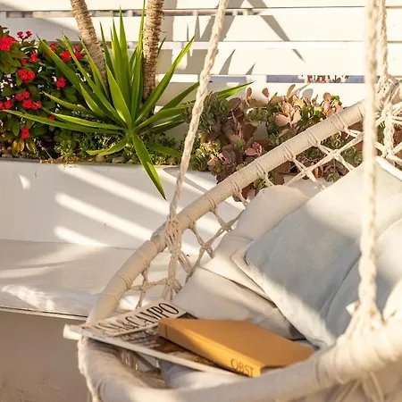 La Perla Del Pueblo - 4-Bed Retreat - Pool & Sea Views Holiday home *