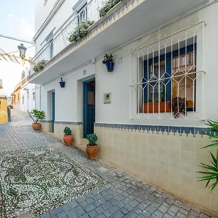 Holiday home La Perla Del Pueblo - 4-Bed Retreat - Pool & Sea Views *