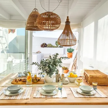 Holiday home La Perla Del Pueblo - 4-bed Retreat - Pool & Sea Views